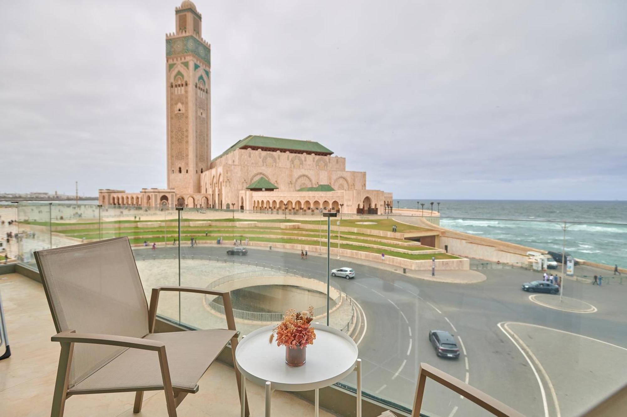 Thecasaedition - Bel Azur - Sea View & Hassan II Mosque Residency Casablanca Bagian luar foto